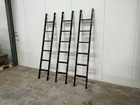 Houten boekenkast trap 223x38,5cm (2x) - afbeelding 1 van  5