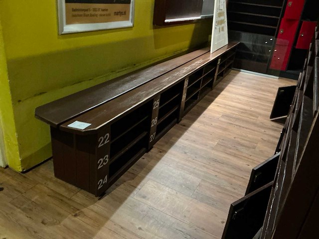 Houten bowlingbank - afbeelding 1 van  4