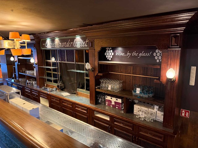 Houten cafe barachterwand - afbeelding 7 van  15