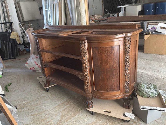 Houten dressoir - afbeelding 1 van  2