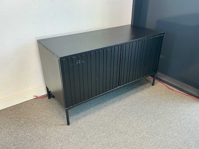 Houten dressoir - afbeelding 1 van  4