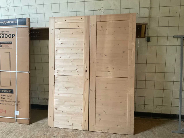 Houten dubbele deur - 190x140 cm - afbeelding 1 van  1