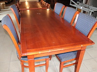 Houten eetkamer tafel met vijf stoelen. afmeting tafel 199 x 90 x 78 cm. - afbeelding 2 van  3