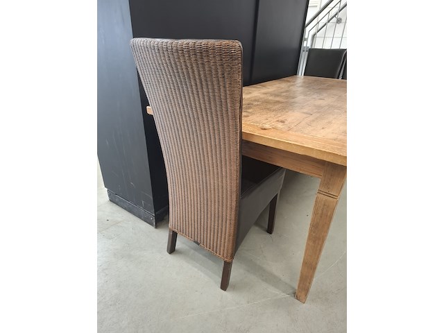 Houten eetkamertafel met 6 stoelen - afbeelding 4 van  6