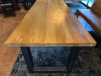 Houten eetkamertafel met u-poten - afbeelding 4 van  8