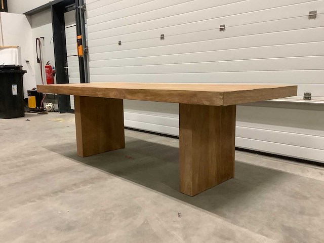 Houten eetkamertafel - afbeelding 1 van  6