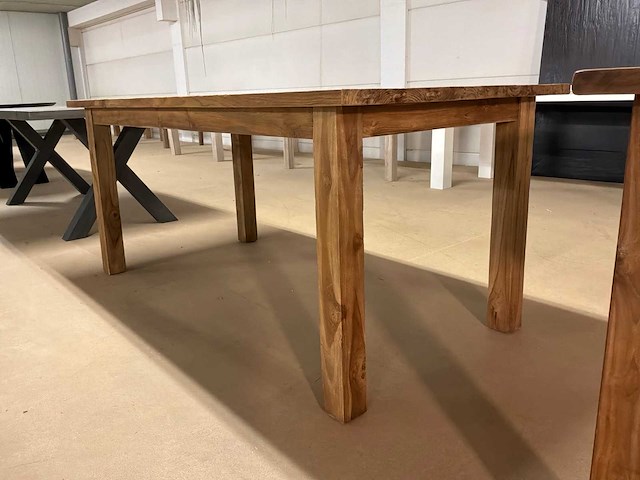 Houten eetkamertafel - afbeelding 2 van  10