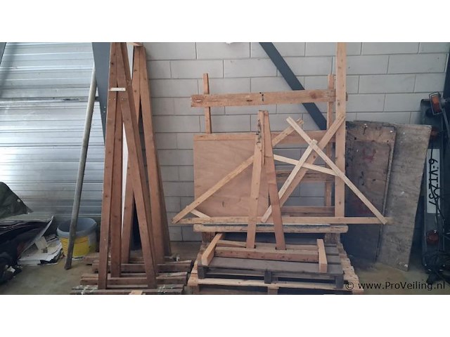 Houten glasbokken & pallets - afbeelding 1 van  4