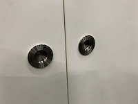 Houten halfhoge 4-deurs kast - afbeelding 2 van  13