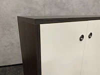 Houten halfhoge 4-deurs kast - afbeelding 10 van  13