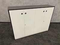 Houten halfhoge 4-deurs kast - afbeelding 8 van  13