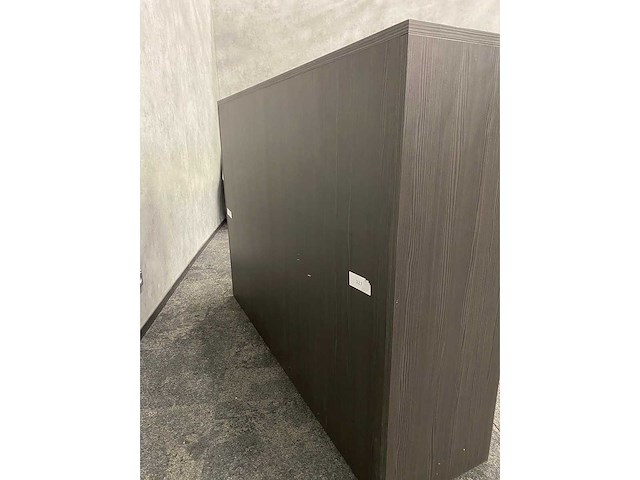 Houten halfhoge 4-deurs kast - afbeelding 5 van  13