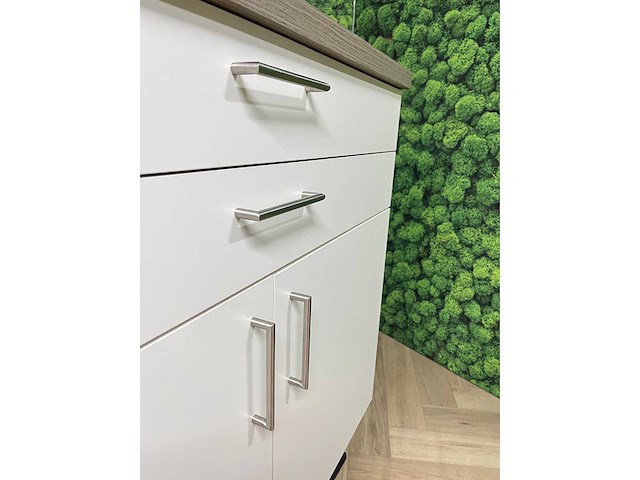 Houten halfhoge kast - afbeelding 10 van  10