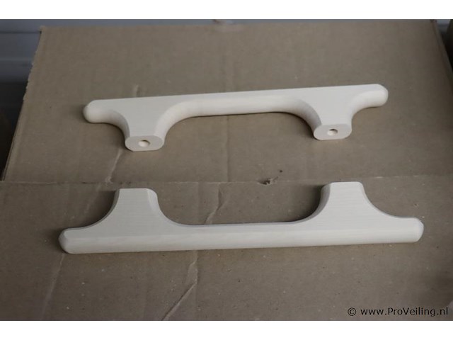 Houten handgrepen t.b.v. uitvaartkist | type r420280tes - afbeelding 2 van  3