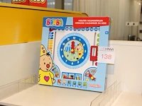 Houten kalenderklok bumba
