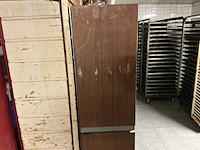 Houten kast met leggers - afbeelding 3 van  8