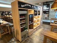 Houten kast met verlichting - afbeelding 1 van  4