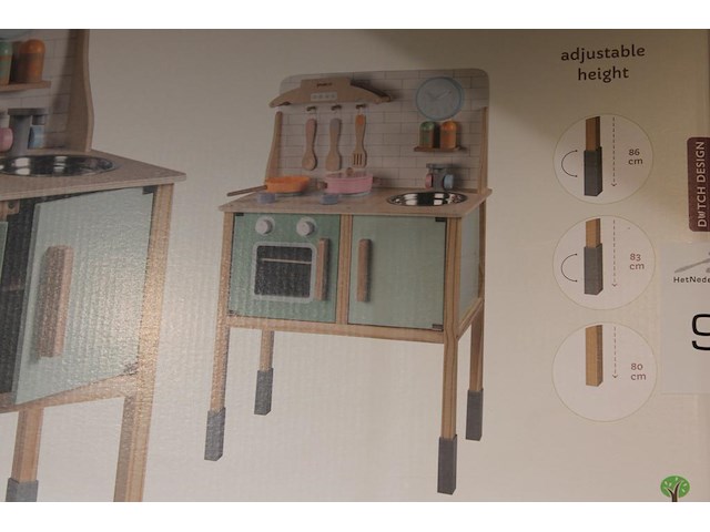 Houten keuken met accessoires joueco. - afbeelding 2 van  2