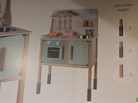 Houten keuken met accessoires joueco. - afbeelding 2 van  2