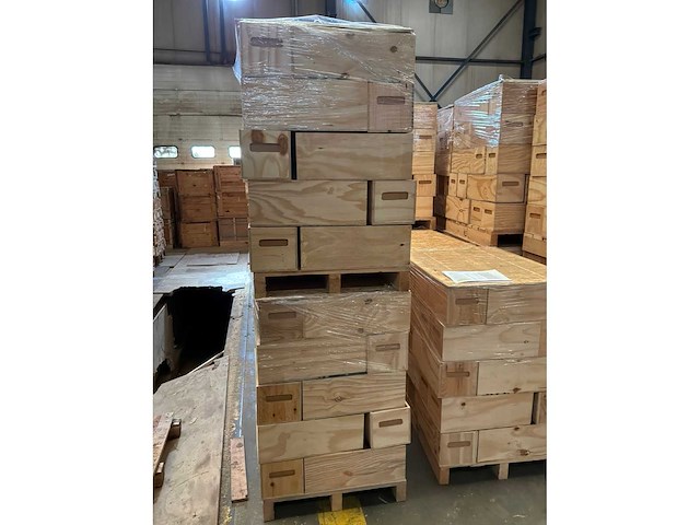 Houten kist (300x) - afbeelding 4 van  4