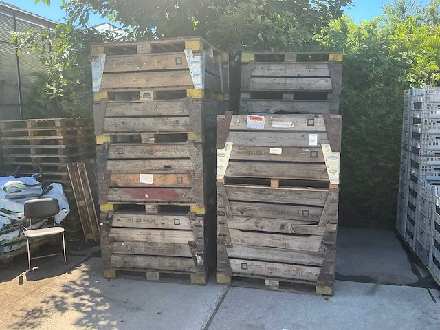 Houten kist en pallet (26x) - afbeelding 1 van  5