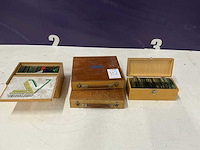 Houten kist met glas voorbeelden (4x) - afbeelding 1 van  5