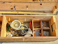 Houten kist met scheepskompas - afbeelding 4 van  4