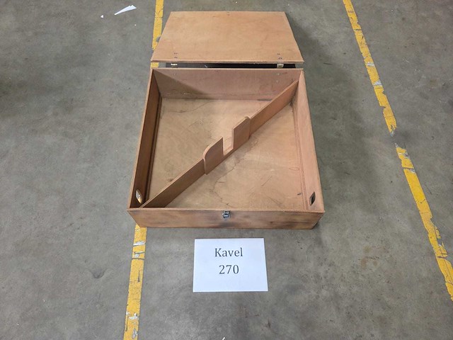 Houten kist - afbeelding 1 van  1