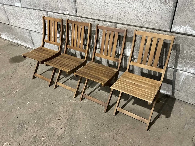 Houten klapstoel (12x) - afbeelding 1 van  6