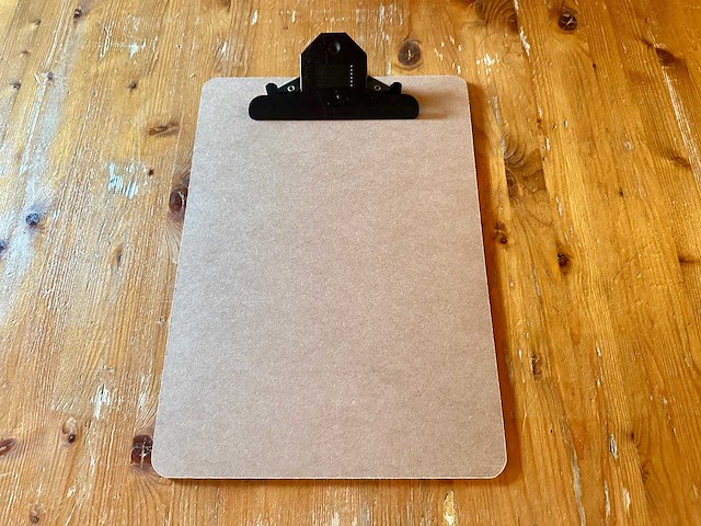 Houten klembord met metalen clip (35x) - afbeelding 1 van  3