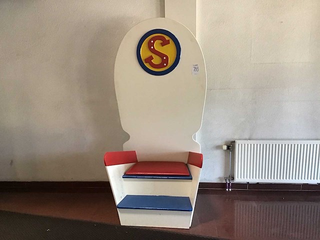 Houten konings/sinterklaas troon - afbeelding 1 van  4