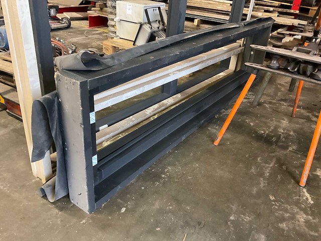 Houten kozijn (3x) - afbeelding 2 van  4