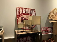 Houten kratten inclusief inhoud (5x) - afbeelding 2 van  4