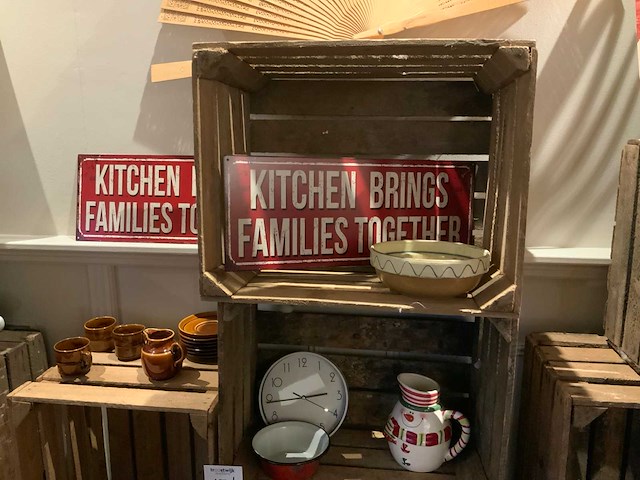 Houten kratten inclusief inhoud (5x) - afbeelding 3 van  4