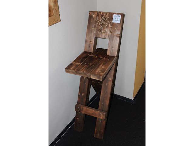 Houten kruk met reclame opdruk 't krut. - afbeelding 2 van  2