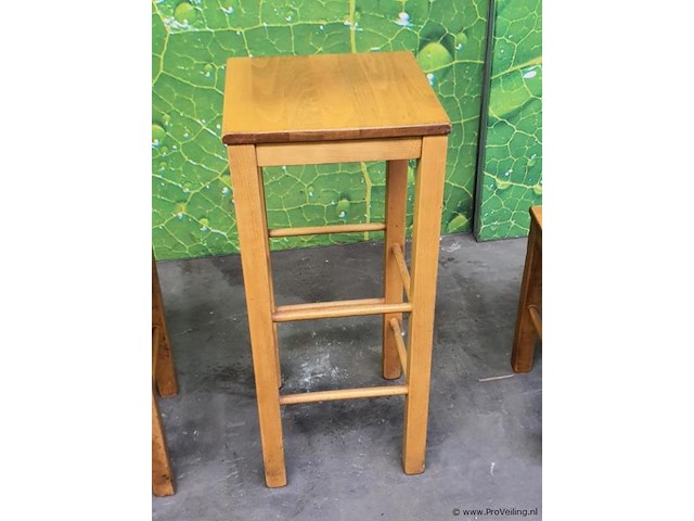 Houten krukken - 3 stuks - afbeelding 2 van  3
