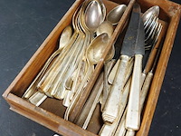 Houten lade met bestek - afbeelding 2 van  4