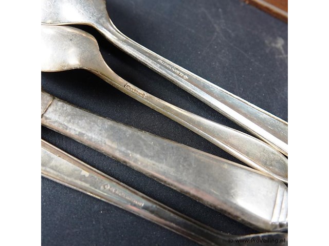 Houten lade met bestek - afbeelding 4 van  4