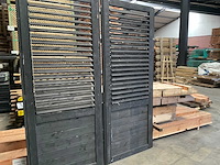 Houten lamellenscherm zwart gespoten - 224x90 cm (2x) - afbeelding 2 van  4