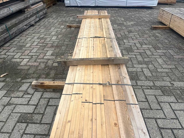 Houten latten 4200x35x22mm 210 stuks 882m1 - afbeelding 3 van  3