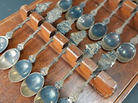 Houten lepelrek met lepeltjes - afbeelding 3 van  5