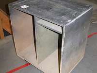 Houten magazijnkar. afmeting 81 x 60 x 96 cm. - afbeelding 2 van  2