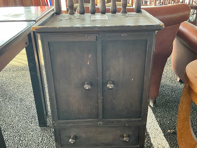 Houten meidenkast - afbeelding 2 van  5