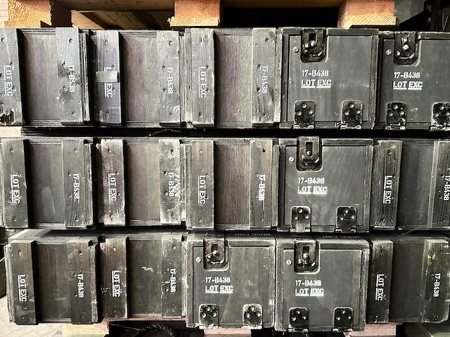 Houten munitiekisten (57x) - afbeelding 2 van  7