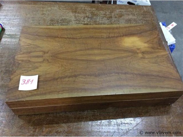 Houten muntenkist. l:51. b:31 - afbeelding 1 van  2