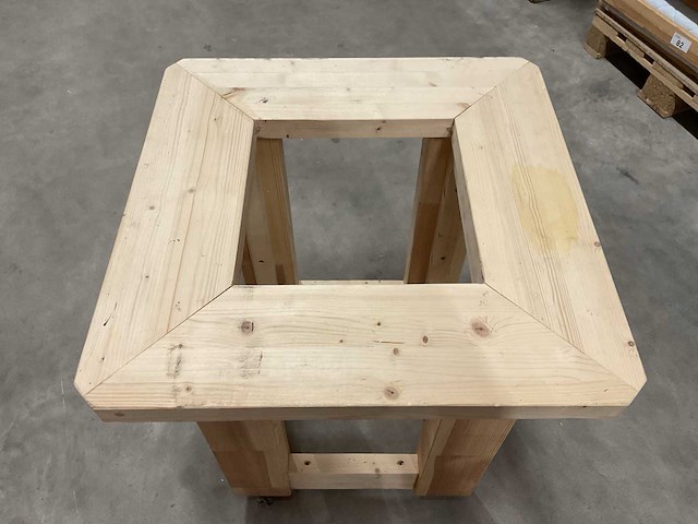 Houten onderstel - afbeelding 2 van  2