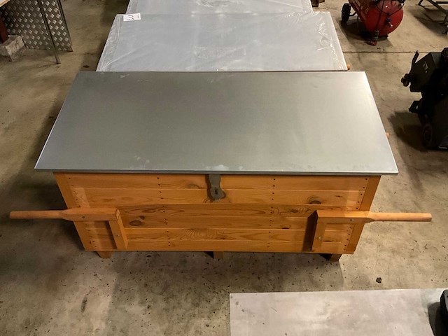 Houten opslag kist - afbeelding 1 van  9