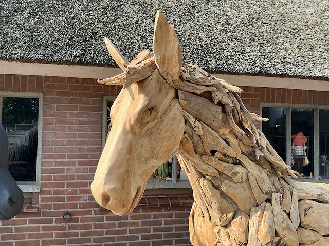 Houten paardenbeeld - afbeelding 2 van  6