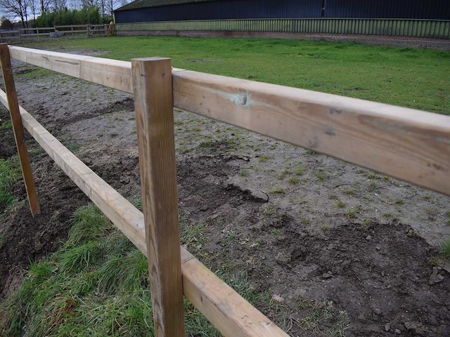Houten paardenhekwerk 2-regels - 132m - afbeelding 2 van  3