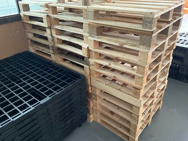 Houten pallet (36x) - afbeelding 1 van  2